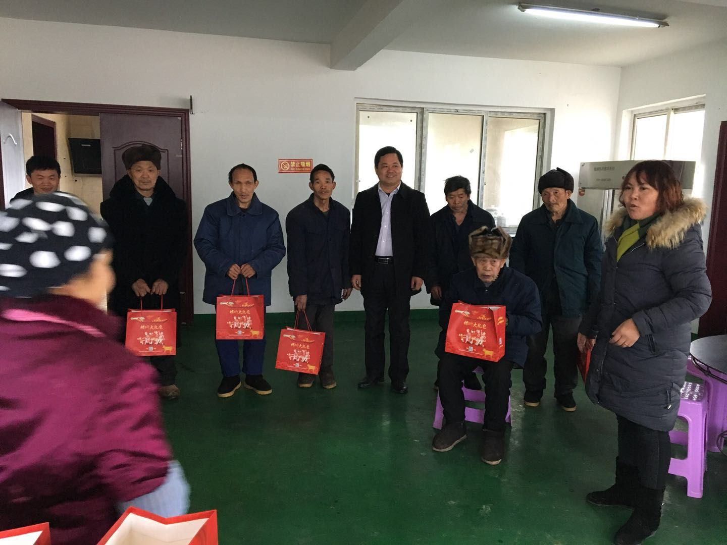 西秀区慰问